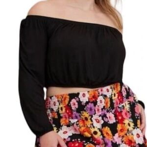 NWT Torrid Black Crop Top Long Sleeve